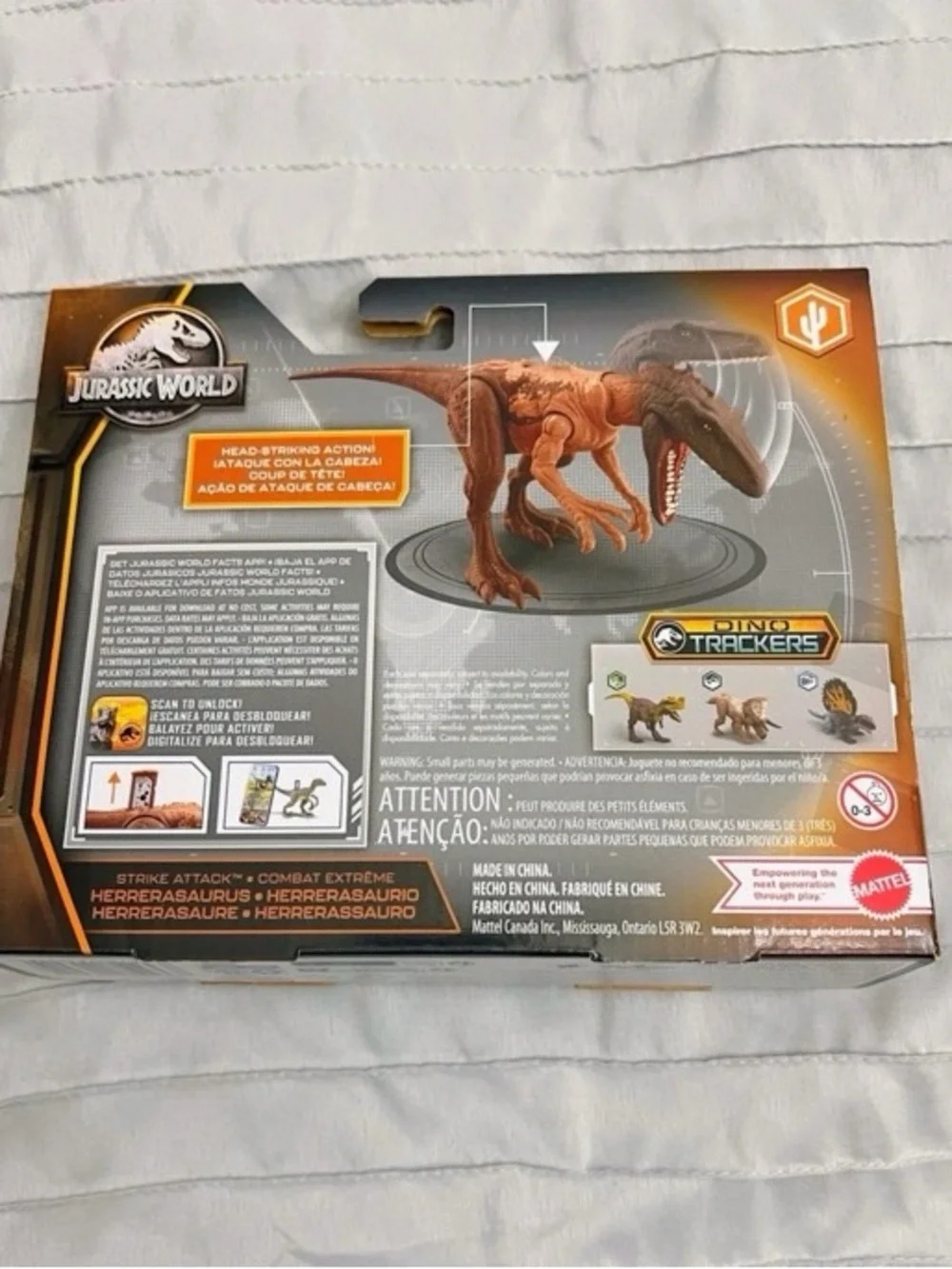Mattel- Jurassic World Strike Attack Herrerasaurus Figure-Dino Trackers